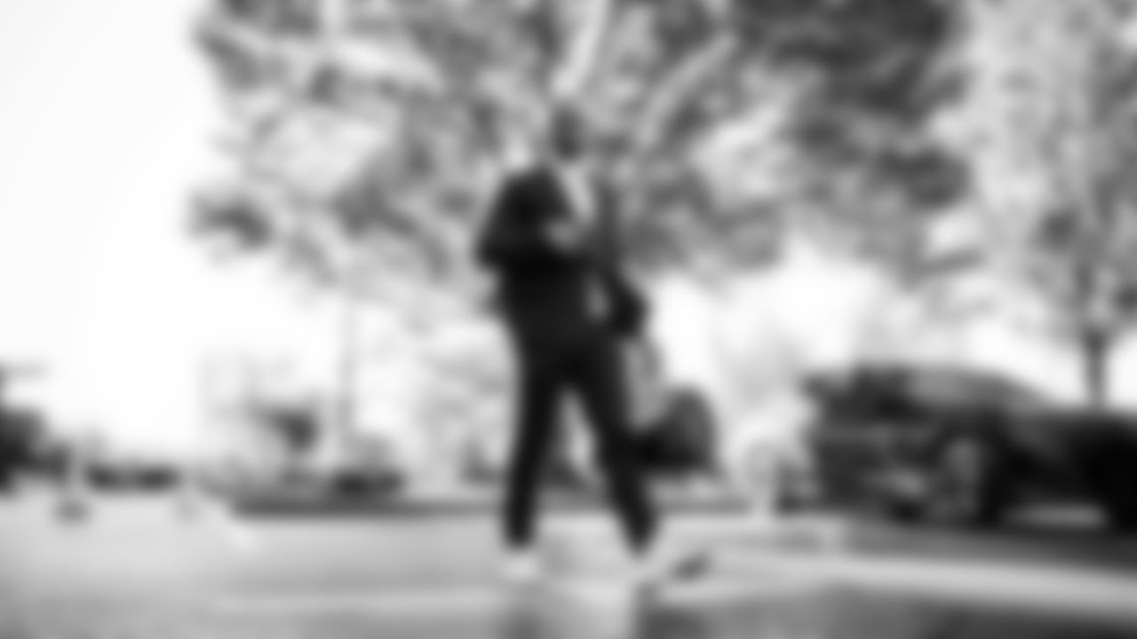 The Tennessee Titans and the Houston Texans compete at Nissan Stadium on November 16, 2025 in Nashville, TN. Photo By Donald Page/Tennessee Titans