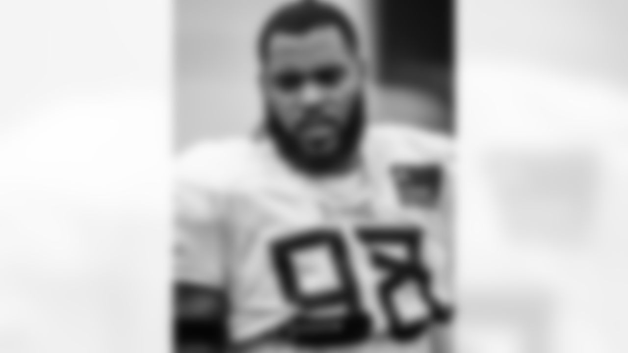 Defensive tackle Jeffery Simmons #98 of the Tennessee Titans during training camp practice at the Ascension Saint Thomas Sports Park on August 1, 2025 in Nashville, TN. Photo By Donald Page/Tennessee Titans