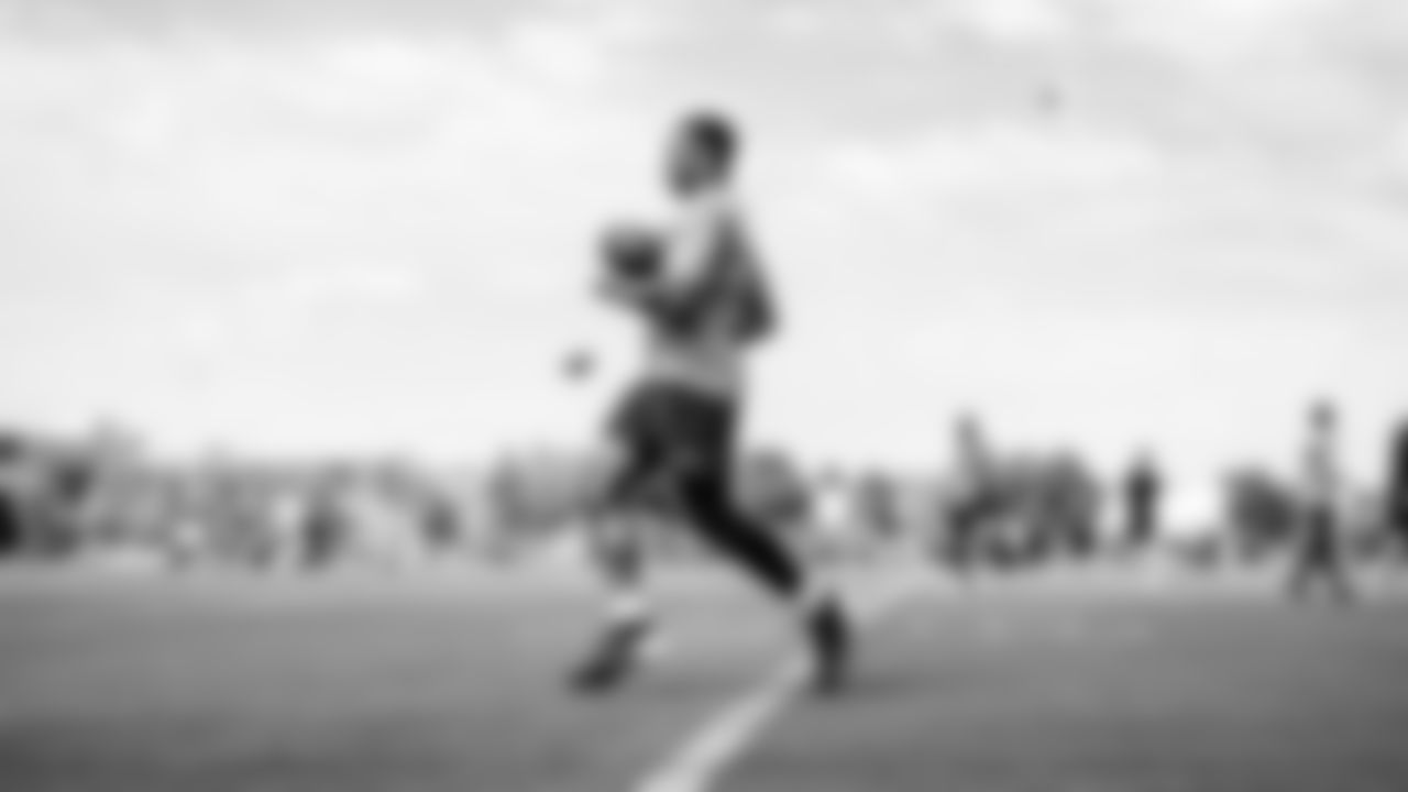 Running back Micah Bernard #32 of the Tennessee Titans during phase 2 workouts at the Ascension Saint Thomas Sports Park on May 22, 2025 in Nashville, TN. Photo By Donald Page/Tennessee Titans