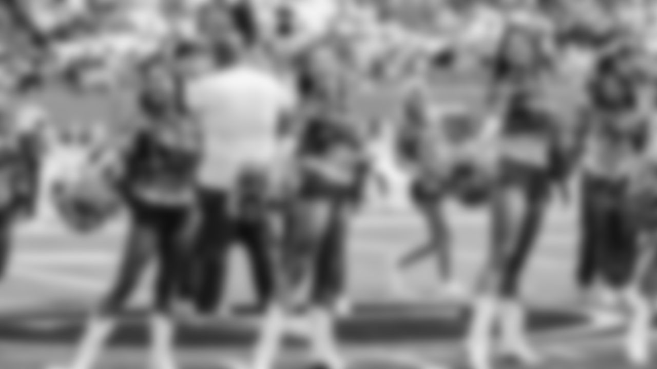 Tennessee Titans Cheerleaders and Blue Crew perform on the field before the game between the Tennessee Titans and the Indianapolis Colts at Nissan Stadium on September 21, 2025 in Nashville, TN. Photo By Kaitlyn Hungerford/Tennessee Titans