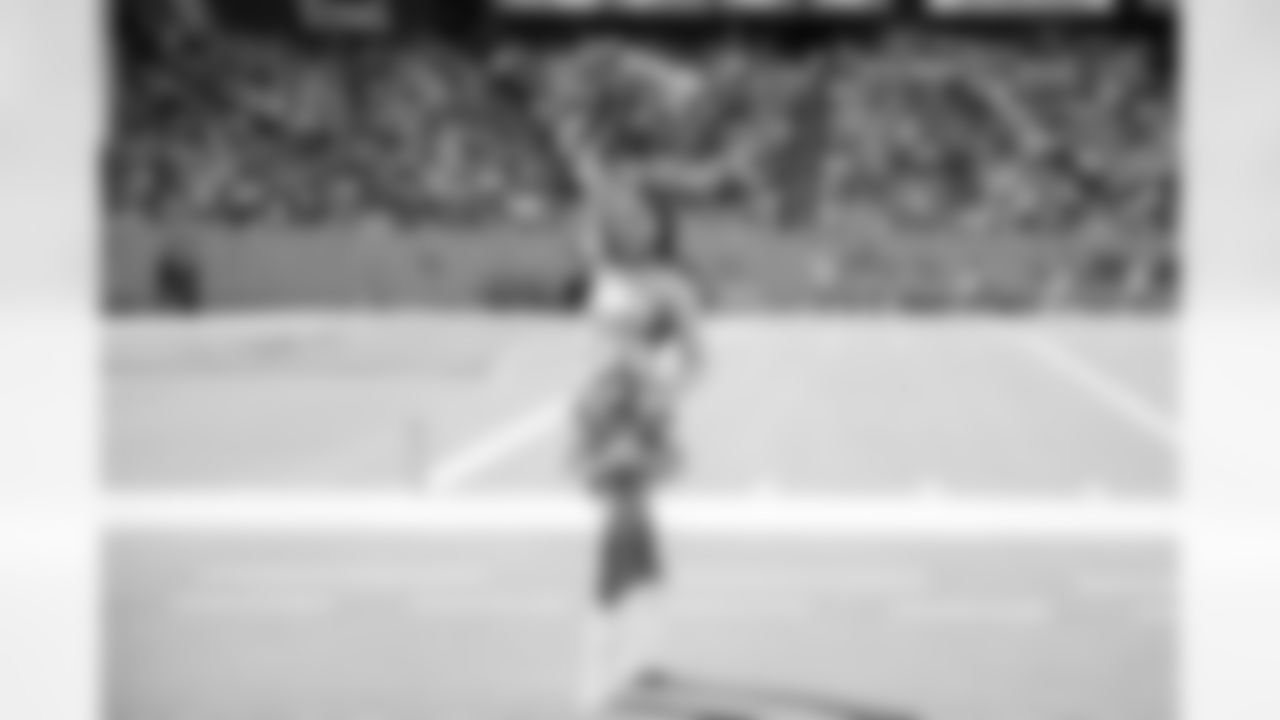 Tennessee Titans Cheerleaders during the game between the Tennessee Titans and the New Orleans Saints at Nissan Stadium on December 28, 2025 in Nashville, TN. Photo By Kaitlyn Hungerford/Tennessee Titans