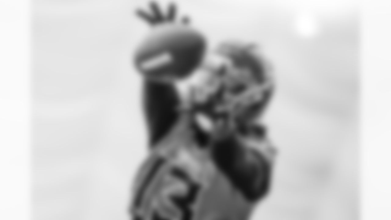 Wide receiver Hal Presley III #81 of the Tennessee Titans during practice in the bubble at the Ascension Saint Thomas Sports Park on October 29, 2025 in Nashville, TN. Photo By Donald Page/Tennessee Titans