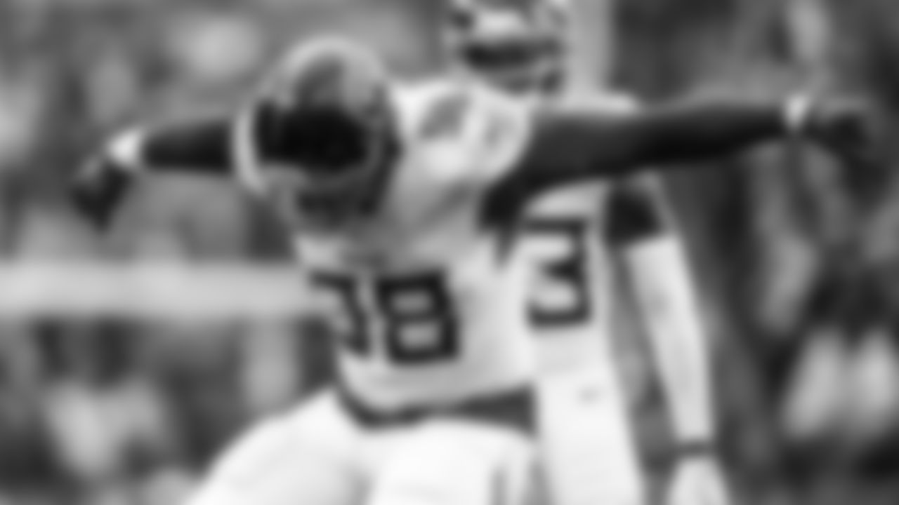 Defensive tackle Jeffery Simmons #98 of the Tennessee Titans during the game between the Tennessee Titans and the Cleveland Browns at Huntington Bank Field on December 07, 2025 in Cleveland, OH. Photo By Jessie Rogers/Tennessee Titans