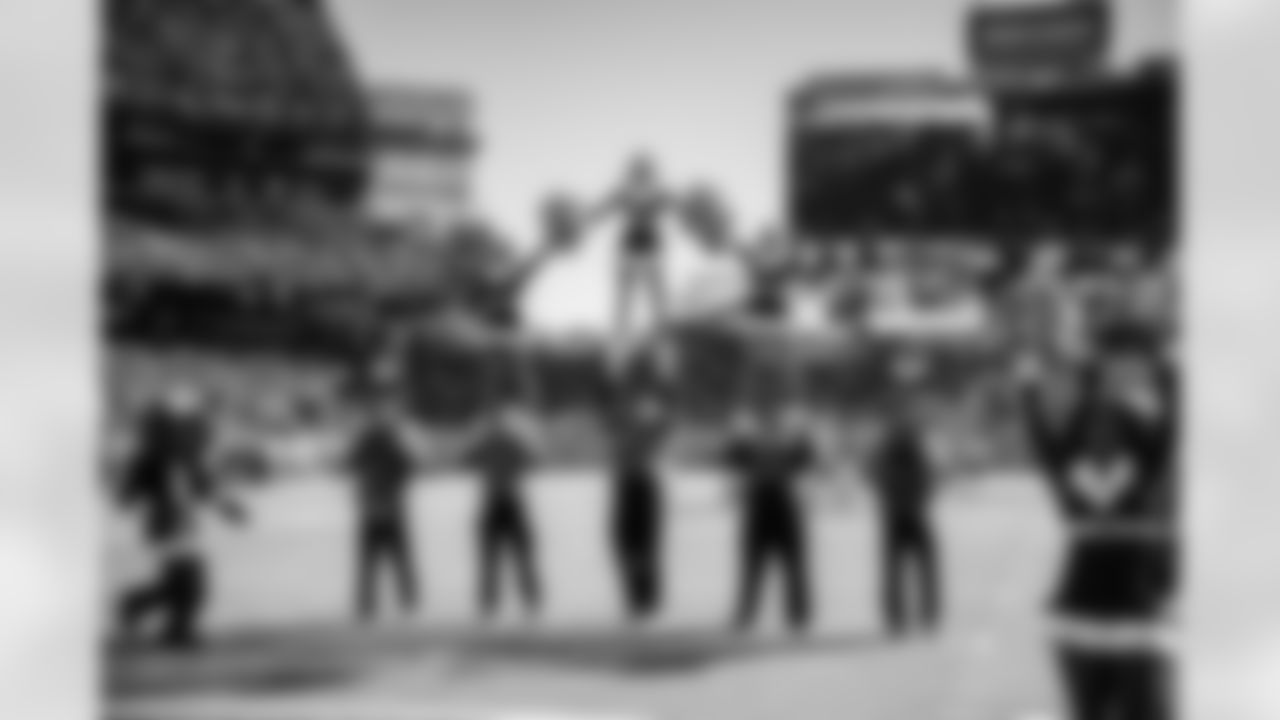 Tennessee Titans Entertainment performing during the game between the Tennessee Titans and the Kansas City Chiefs at Nissan Stadium on December 21, 2025 in Nashville, TN. Photo By Kaitlyn Hungerford/Tennessee Titans