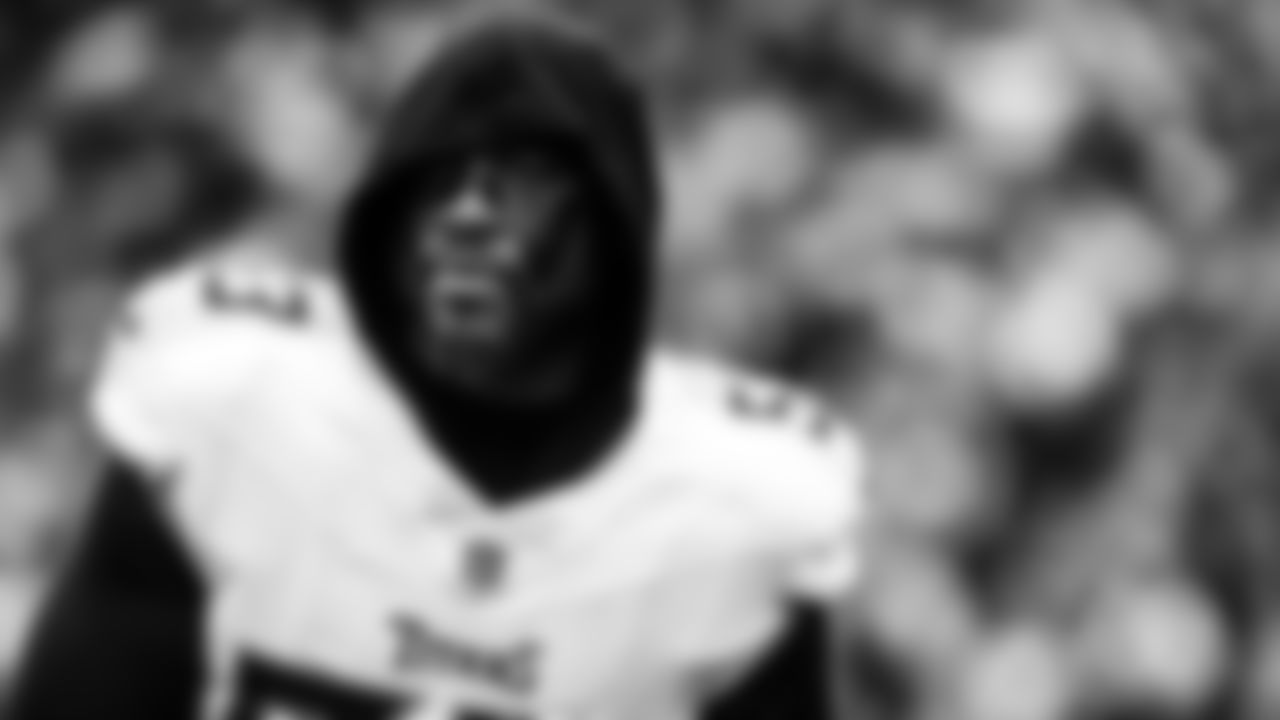 Outside linebacker Jihad Ward #53 of the Tennessee Titans before the game between the Tennessee Titans and the San Francisco 49ers at Levi's Stadium on December 14, 2025 in San Francisco, CA. Photo By Donald Page/Tennessee Titans