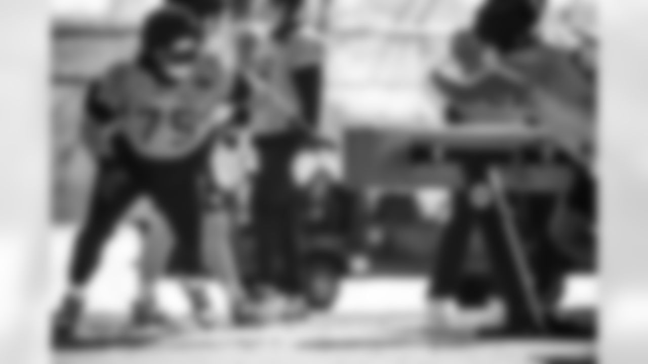 Tackle Dan Moore Jr. #75 of the Tennessee Titans during practice at the Ascension Saint Thomas Sports Park on December 3, 2025 in Nashville, TN. Photo By Jessie Rogers/Tennessee Titans