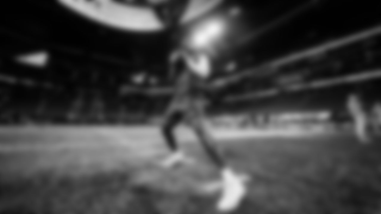 The Tennessee Titans and the Atlanta Falcons compete during the preseason game at Mercedes-Benz Stadium on August 15, 2025 in Atlanta, GA. Photo By Jessie Rogers/Tennessee Titans