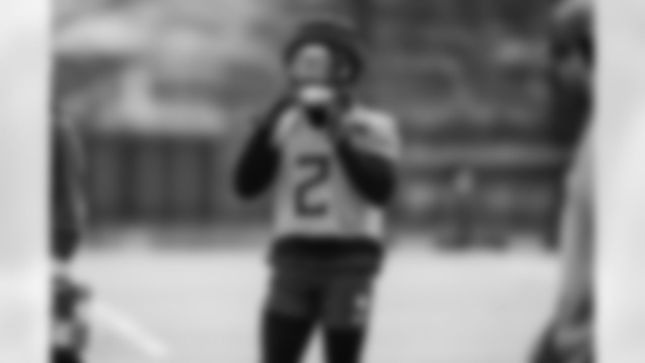 Running back Tyjae Spears #2 of the Tennessee Titans during practice at the Ascension Saint Thomas Sports Park on December 24, 2025 in Nashville, TN. Photo By Beau Brune/Tennessee Titans