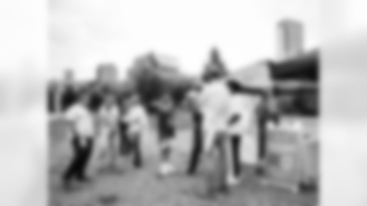 The Tennessee Titans play the New England Patriots at Nissan Stadium on October 19, 2025 in Nashville, TN. Photo By Reily Rogers/Tennessee Titans