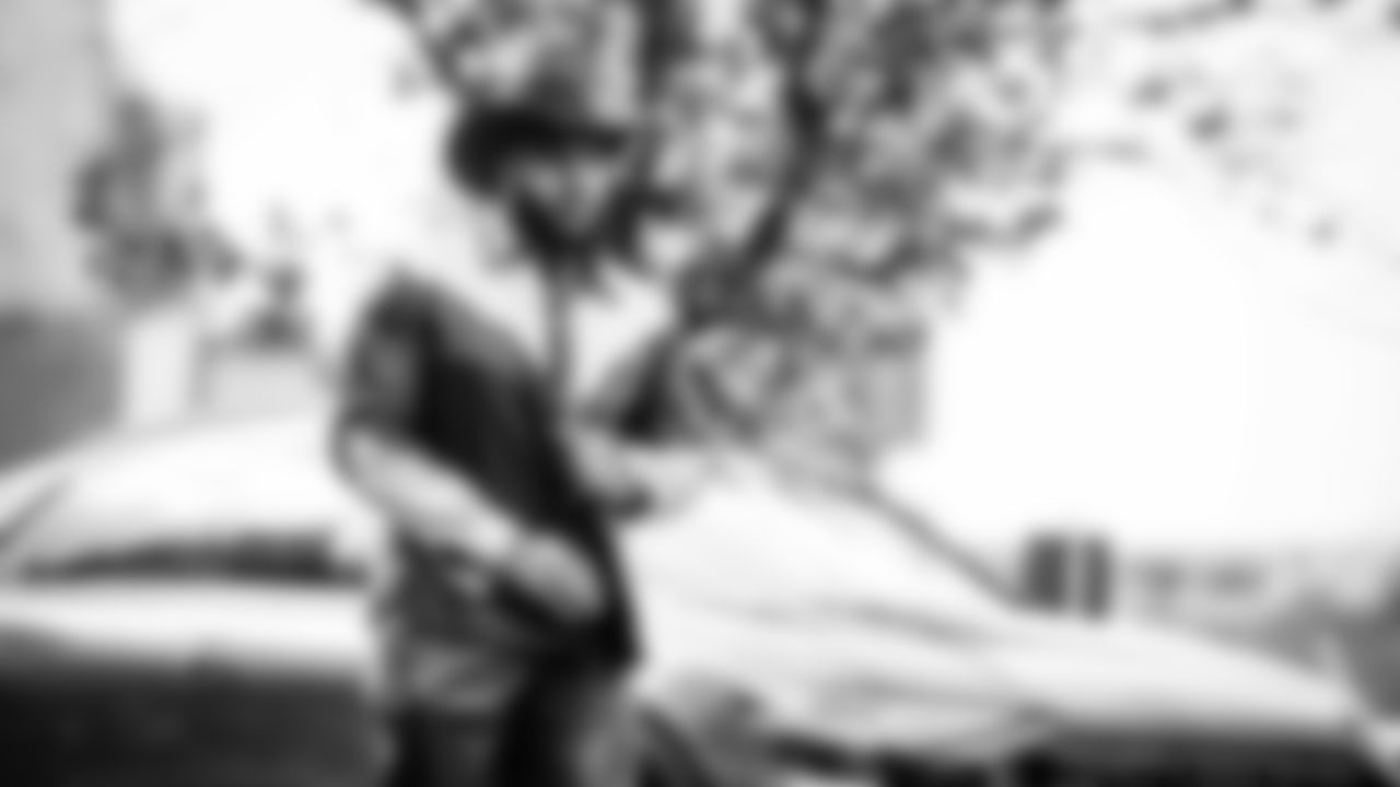 The Tennessee Titans and the New Orleans Saints compete at Nissan Stadium on December 28, 2025 in Nashville, TN. Photo By Donald PageTennessee Titans