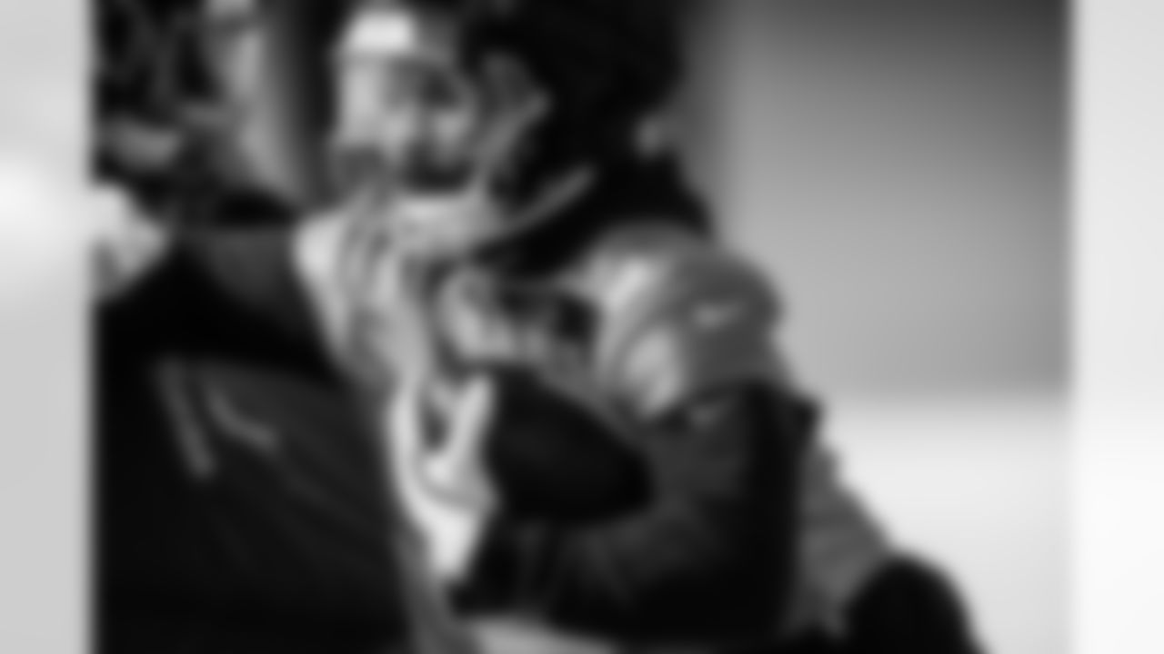 Running back Tony Pollard #20 of the Tennessee Titans during practice at the Ascension Saint Thomas Sports Park on December 11, 2025 in Nashville, TN. Photo By Jessie Rogers/Tennessee Titans