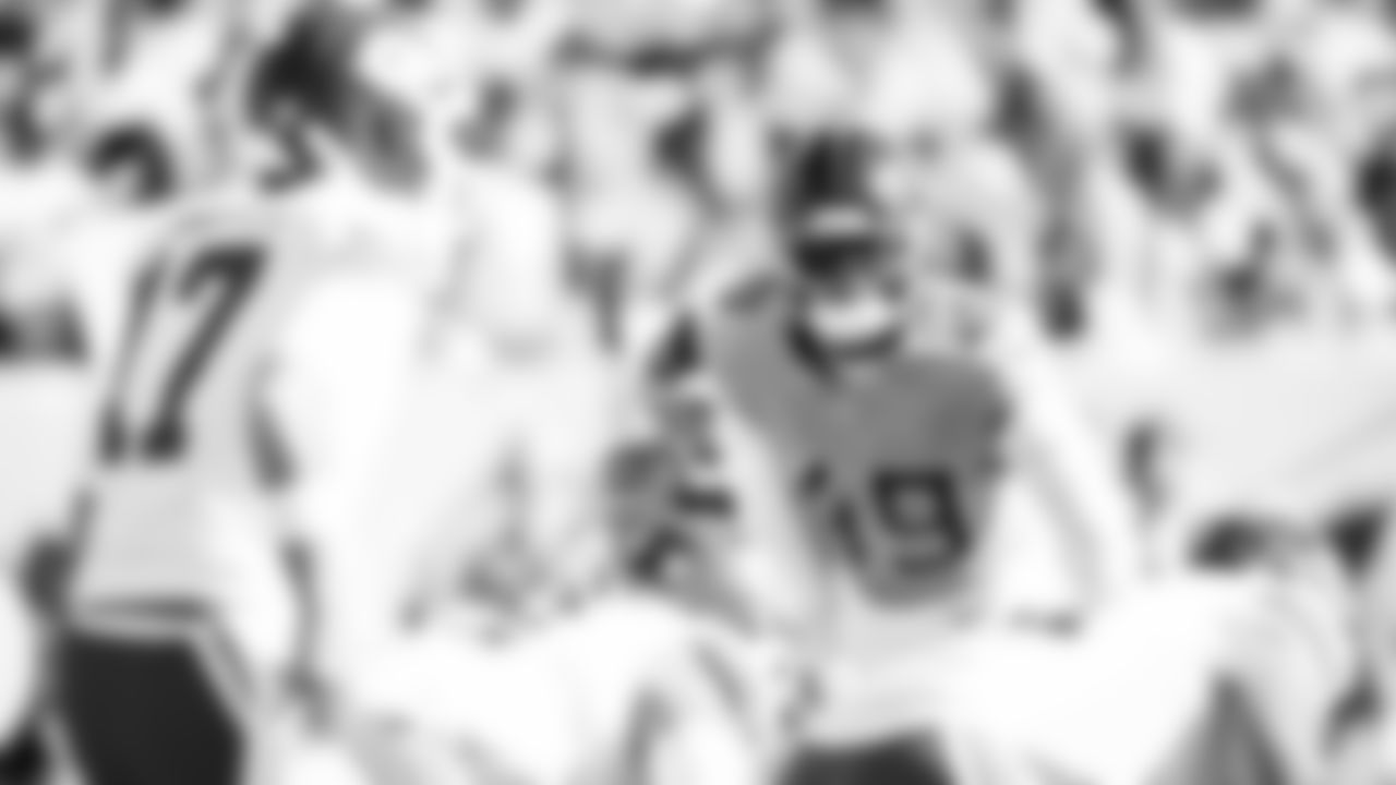 The Tennessee Titans and the Kansas City Chiefs compete at Nissan Stadium on December 21, 2025 in Nashville, TN. Photo By Donald Page/Tennessee Titans