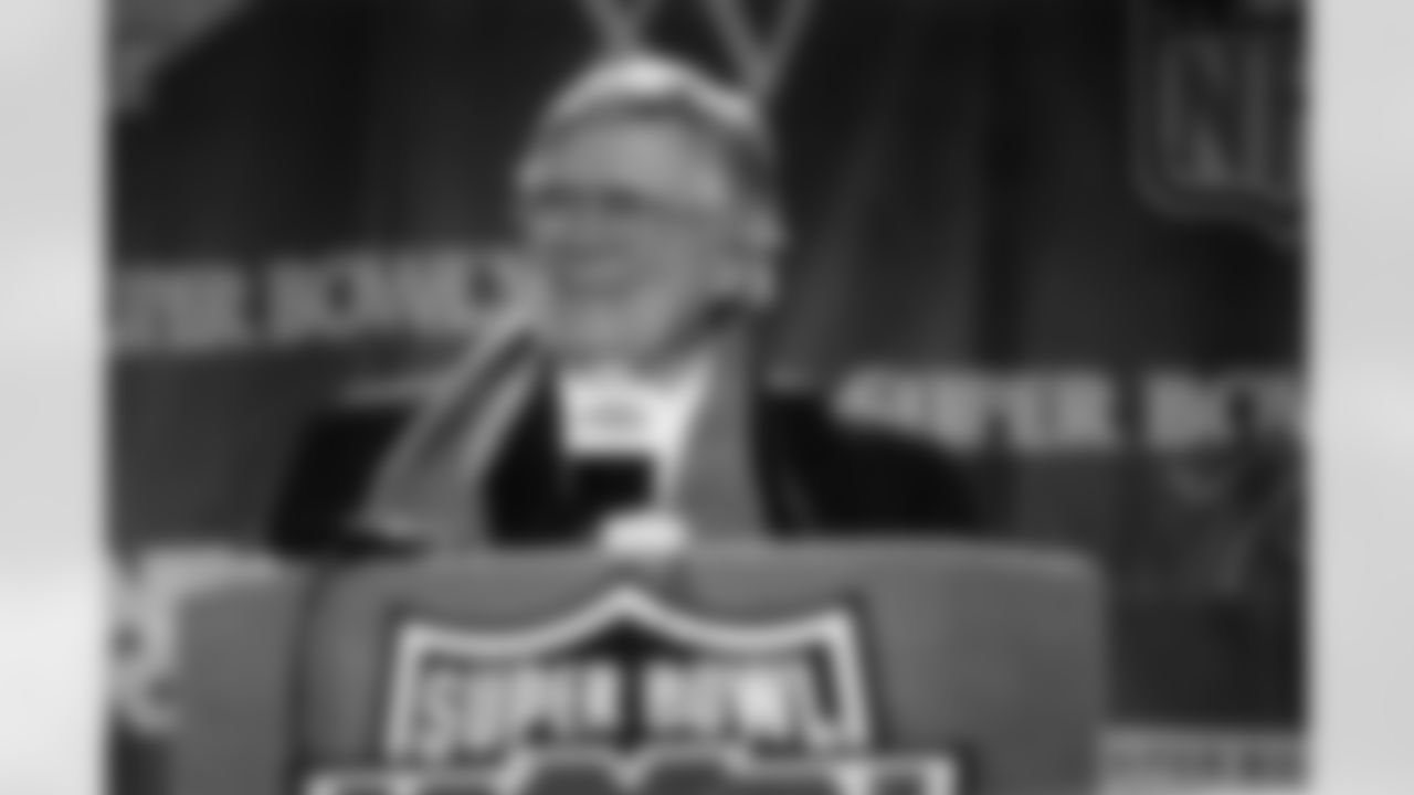 Adams, Bud (super bowl)