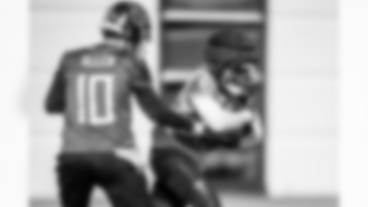 Quarterback Brandon Allen #10 of the Tennessee Titans and Running back Tyjae Spears #2 of the Tennessee Titans during practice at the Ascension Saint Thomas Sports Park on November 12, 2025 in Nashville, TN. Photo By Donald Page/Tennessee Titans