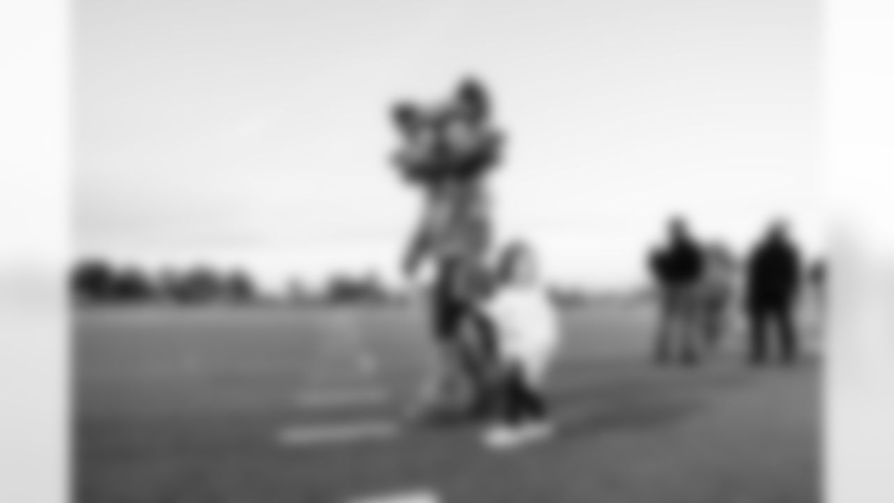 Salute to Service Field Day on November 13, 2025 in Clarksville, TN. Photo By Beau Brune/Tennessee Titans