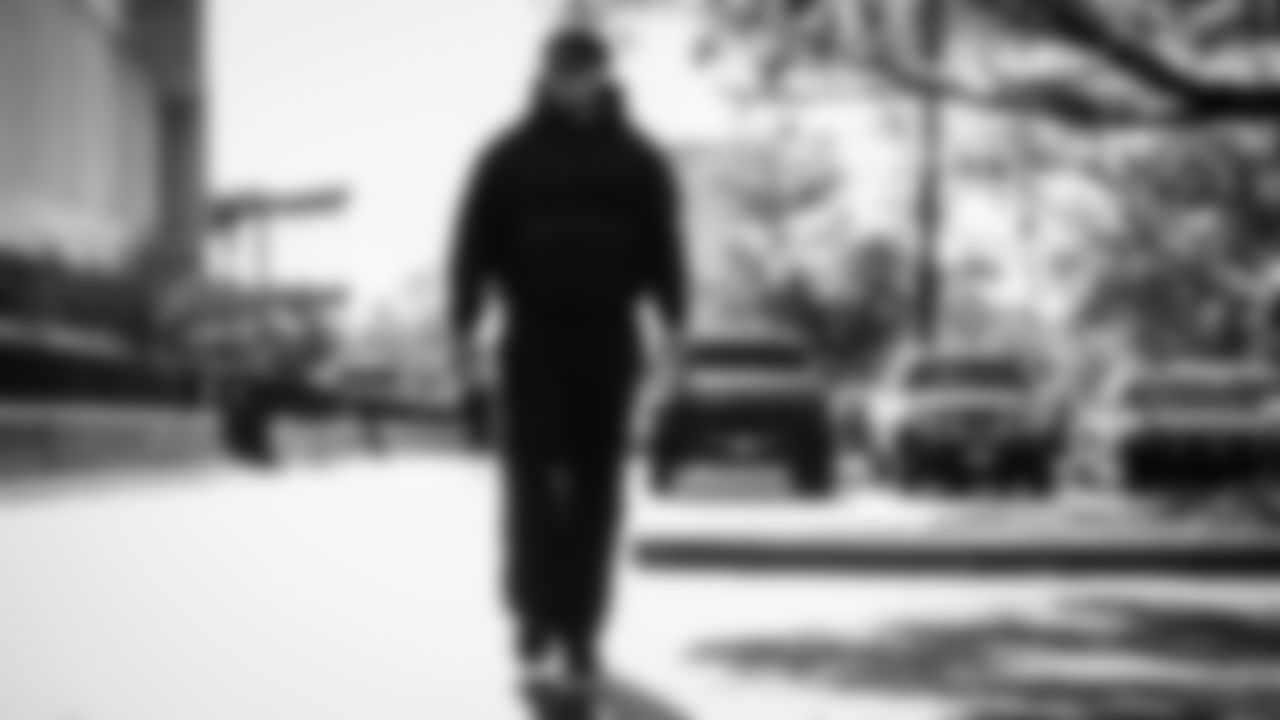 The Tennessee Titans and the Houston Texans compete at Nissan Stadium on November 16, 2025 in Nashville, TN. Photo By Donald Page/Tennessee Titans