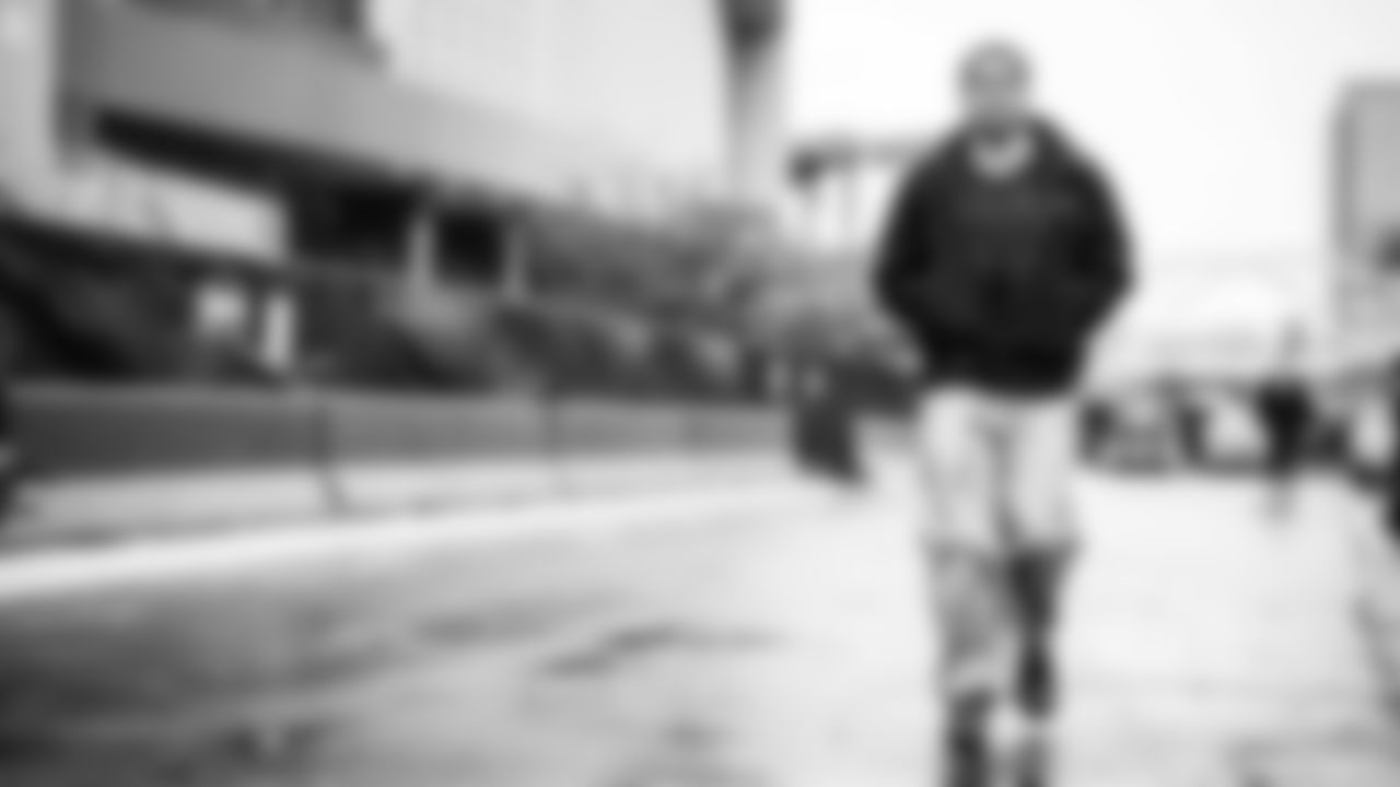 The Tennessee Titans and the Jacksonville Jaguars compete at Nissan Stadium on November 30, 2025 in Nashville, TN. Photo By Donald Page/Tennessee Titans