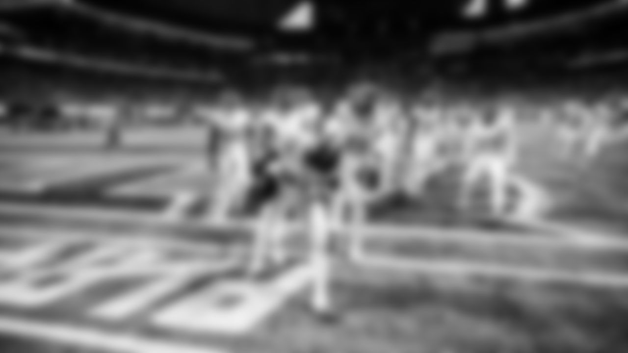 The Tennessee Titans and the Atlanta Falcons compete during the preseason game at Mercedes-Benz Stadium on August 15, 2025 in Atlanta, GA. Photo By Donald Page/Tennessee Titans