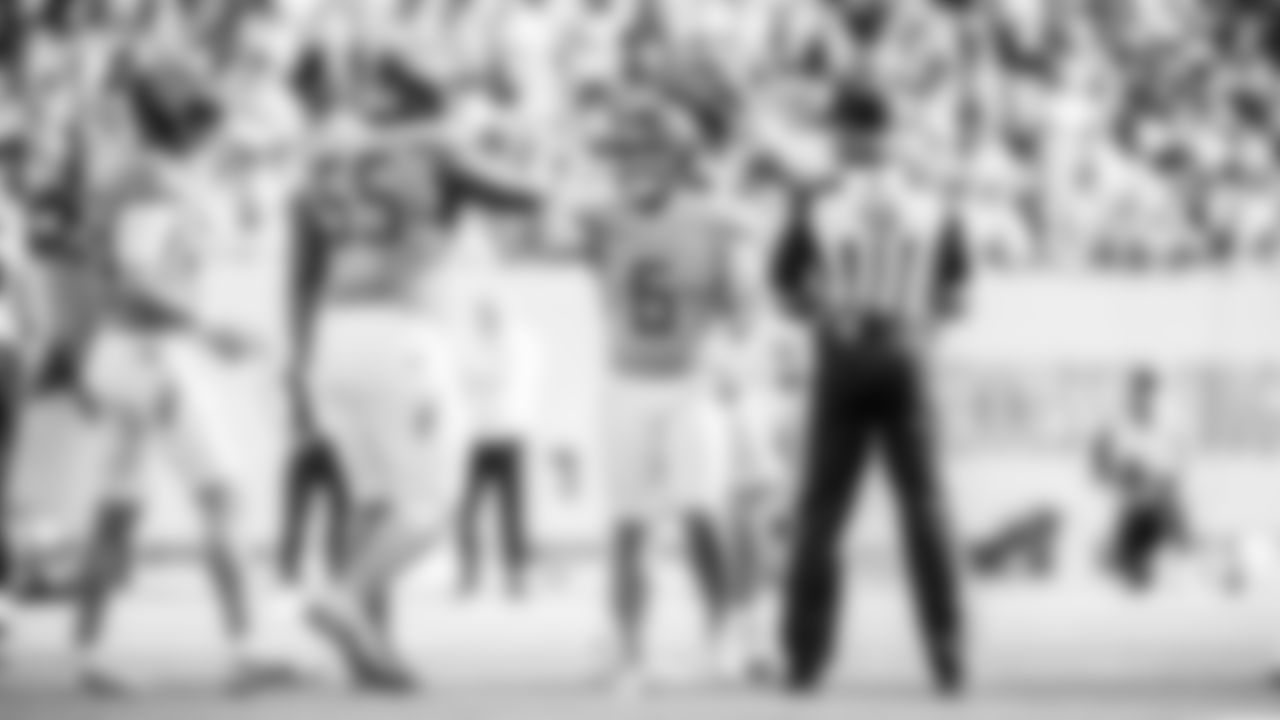 The Tennessee Titans and the New Orleans Saints compete at Nissan Stadium on December 28, 2025 in Nashville, TN. Photo By Beau BruneTennessee Titans