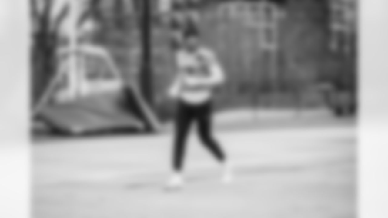 Wide receiver Bryce Oliver #80 of the Tennessee Titans during practice at the Ascension Saint Thomas Sports Park on January 2, 2026 in Nashville, TN. Photo By Donald Page/Tennessee Titans