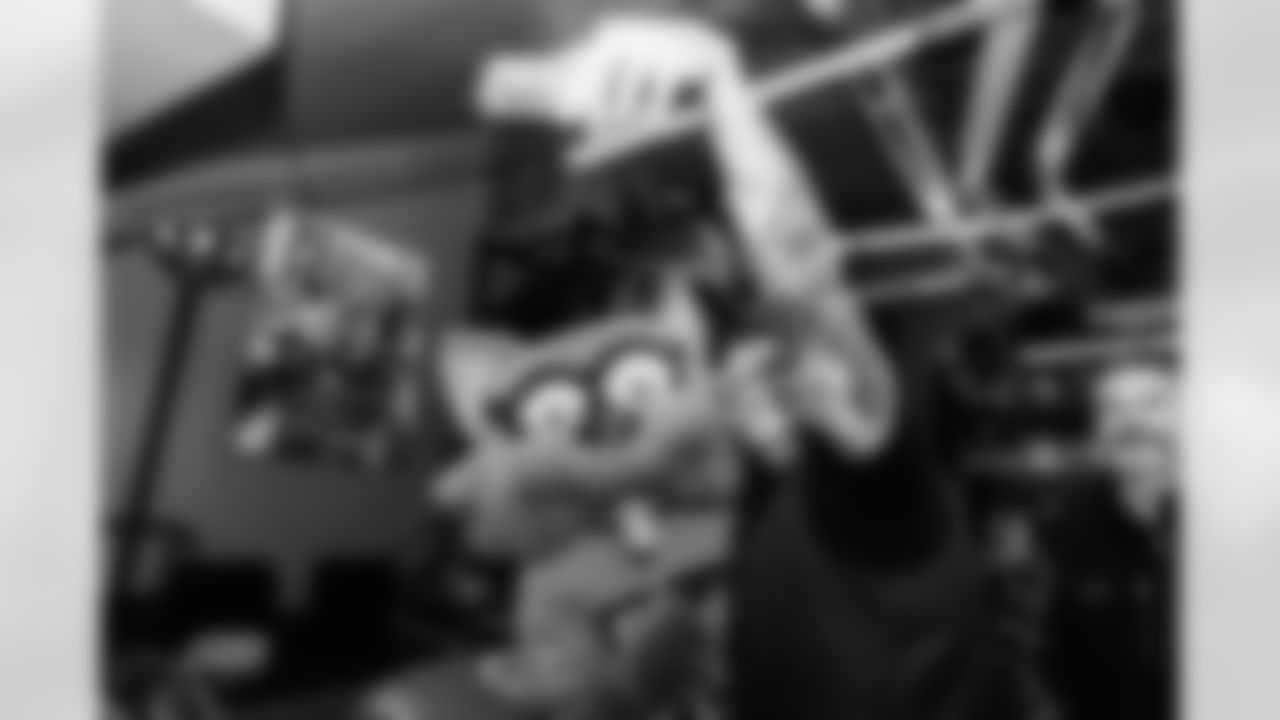 Tennessee Titans host 30 veterans from Wounded Warrior Project for a stadium tour and lunch on November 12, 2025 in Nashville, TN. Photo By Jessie Rogers/Tennessee Titans