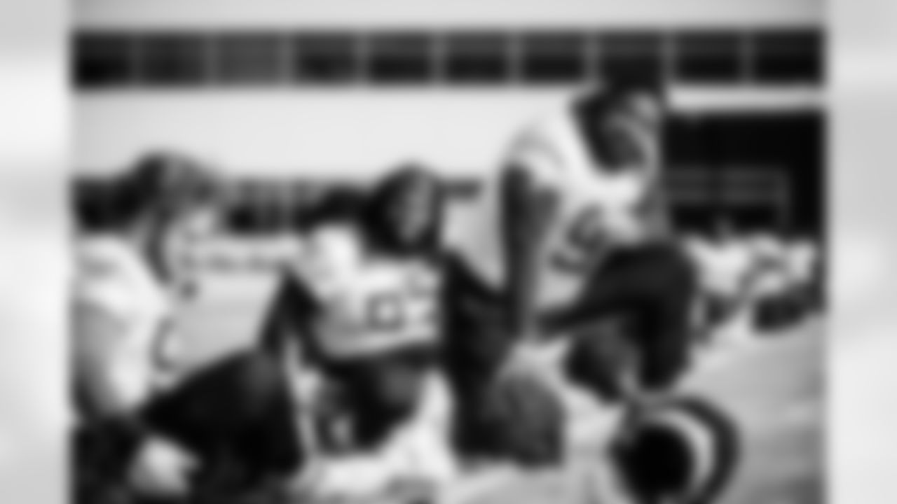 Defensive tackle Shy Tuttle #90 of the Tennessee Titans during practice at the Ascension Saint Thomas Sports Park on December 12, 2025 in Nashville, TN. Photo By Donald Page/Tennessee Titans