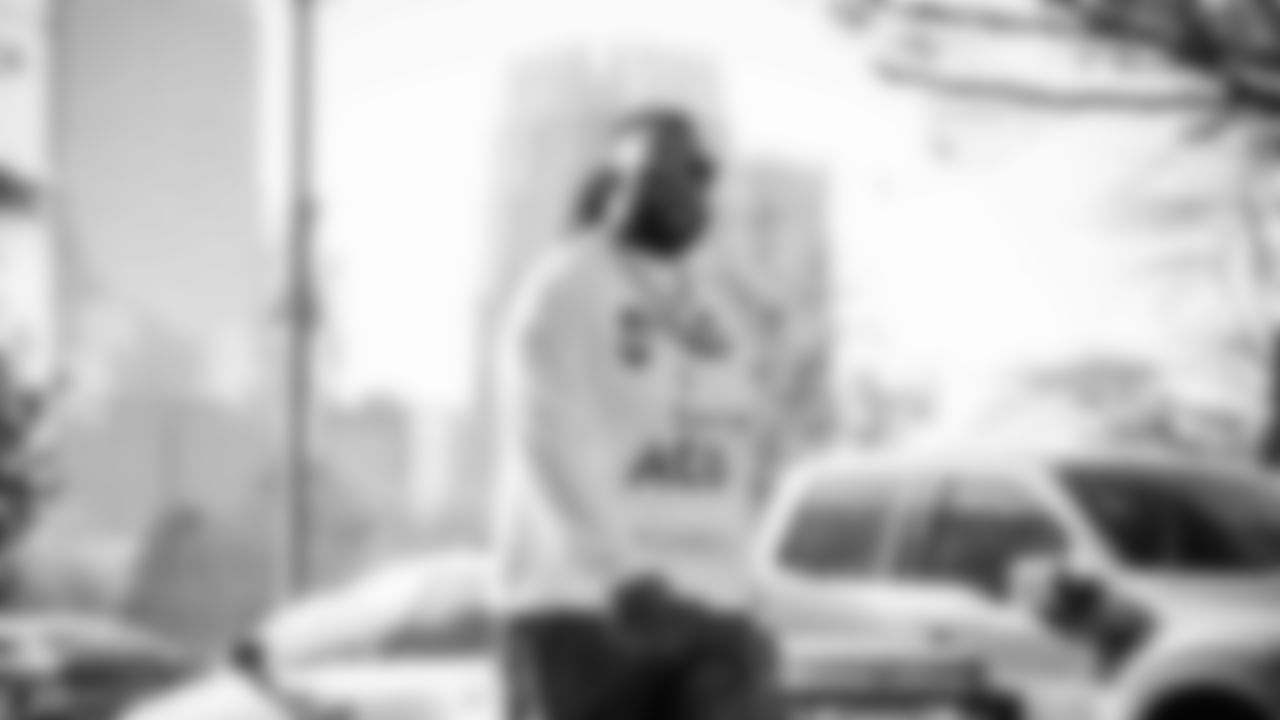 The Tennessee Titans and the Seattle Seahawks compete at Nissan Stadium on November 23, 2025 in Nashville, TN. Photo By Donald Page/Tennessee Titans