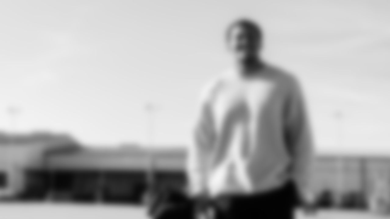 Wide receiver Elic Ayomanor #5 of the Tennessee Titans during the travel day at the Nashville International Airport on December 13, 2025 in Nashville, TN. Photo by Donald Page/Tennessee Titans