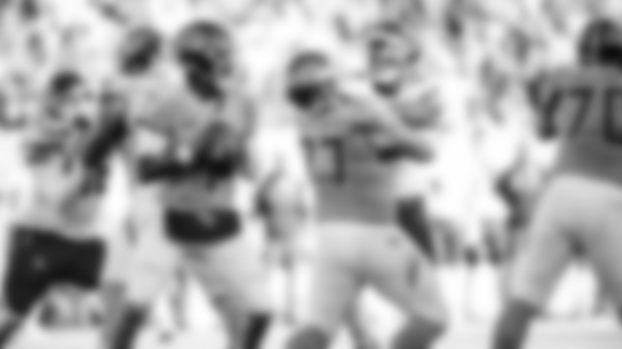 The Tennessee Titans and the Kansas City Chiefs compete at Nissan Stadium on December 21, 2025 in Nashville, TN. Photo By Beau Brune/Tennessee Titans