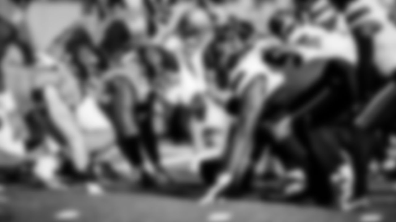 The Tennessee Titans and the Houston Texans compete at Nissan Stadium on November 16, 2025 in Nashville, TN. Photo By Beau Brune/Tennessee Titans