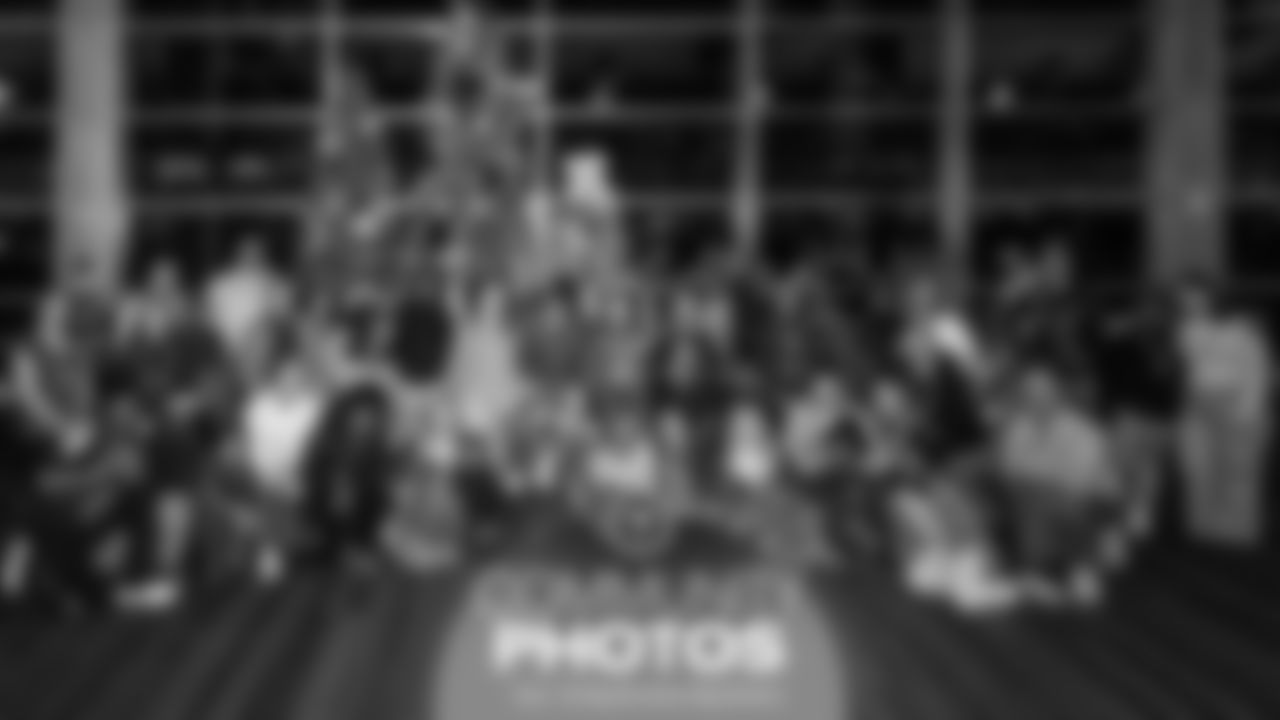 Big-Brothers-Big-Sisters_CommunityChristmas