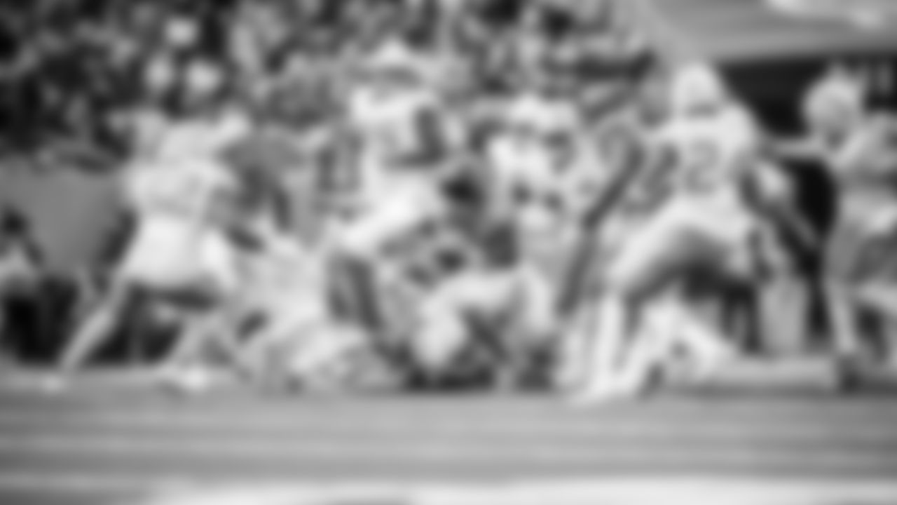 The Tennessee Titans and the Los Angeles Chargers compete at Nissan Stadium on November 02, 2025 in Nashville, TN. Photo B Jessie Rogers/Tennessee Titans