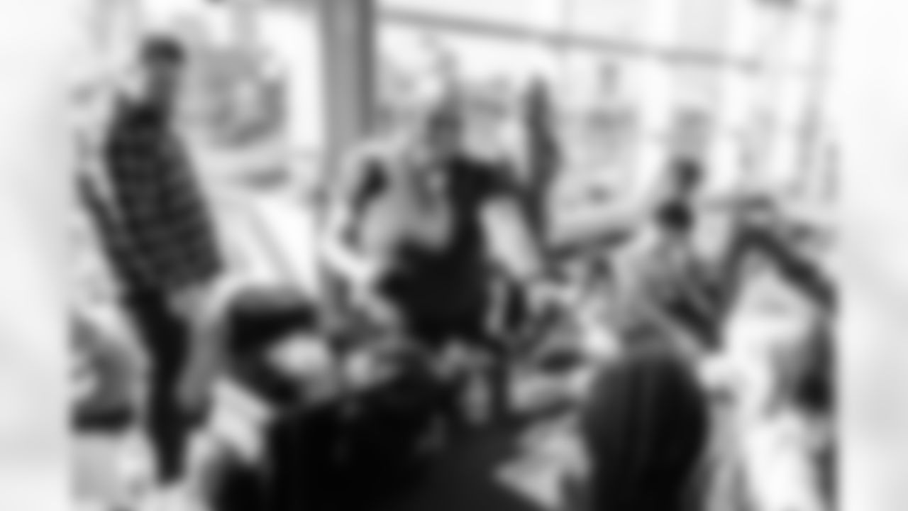 T-Rac's Tinsel Town on December 13, 2025 in Nashville, TN. Photo By Beau Brune/Tennessee Titans