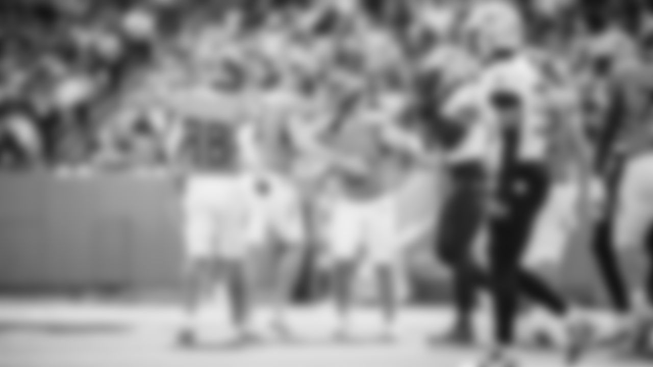 The Tennessee Titans and the New Orleans Saints compete at Nissan Stadium on December 28, 2025 in Nashville, TN. Photo By Camden HallTennessee Titans