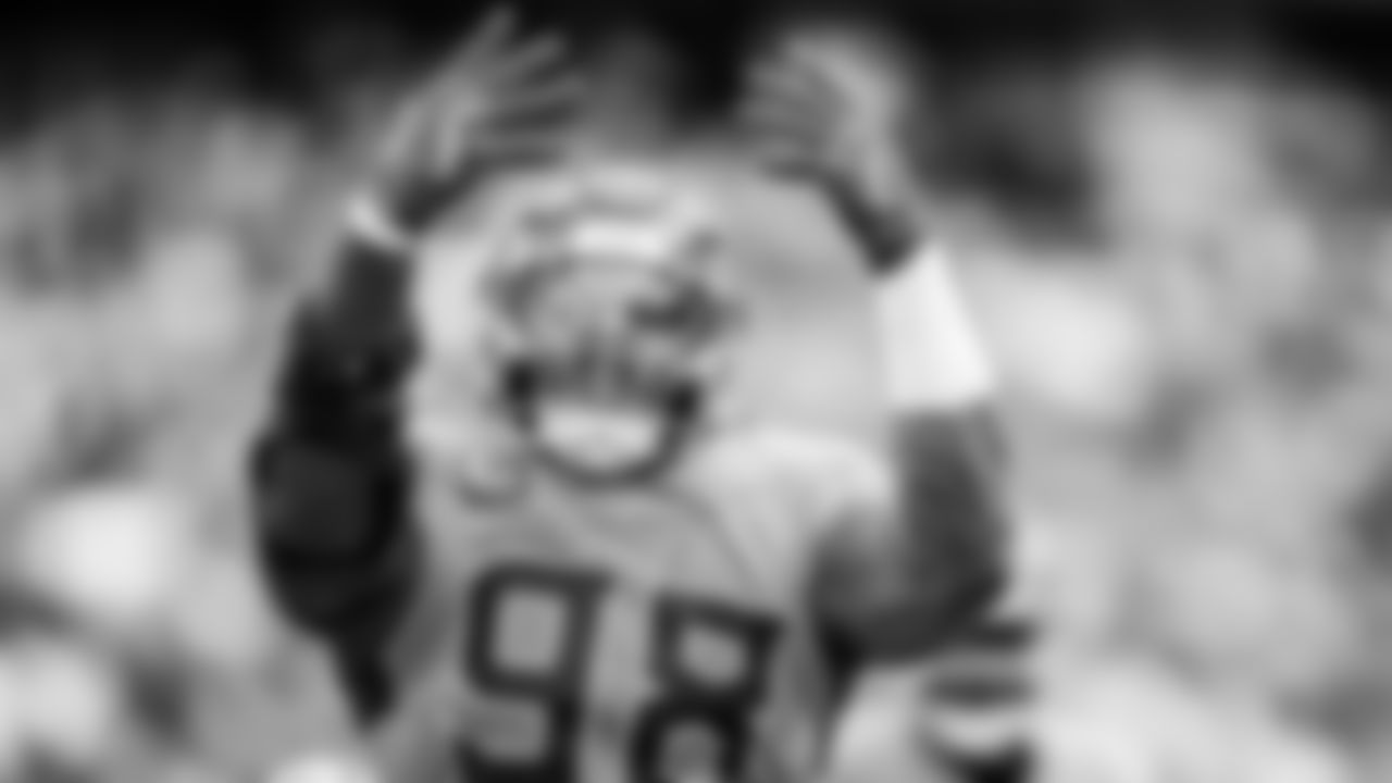 The Tennessee Titans and the New Orleans Saints compete at Nissan Stadium on December 28, 2025 in Nashville, TN. Photo By Beau BruneTennessee Titans