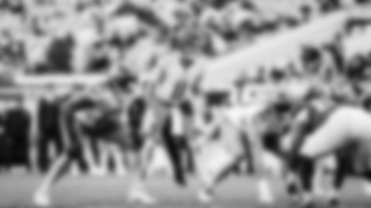 The Tennessee Titans and the Jacksonville Jaguars compete at EverBank Stadium on December 29, 2024 in Jacksonville, FL. Photo By //YOUR NAME///Tennessee Titans
