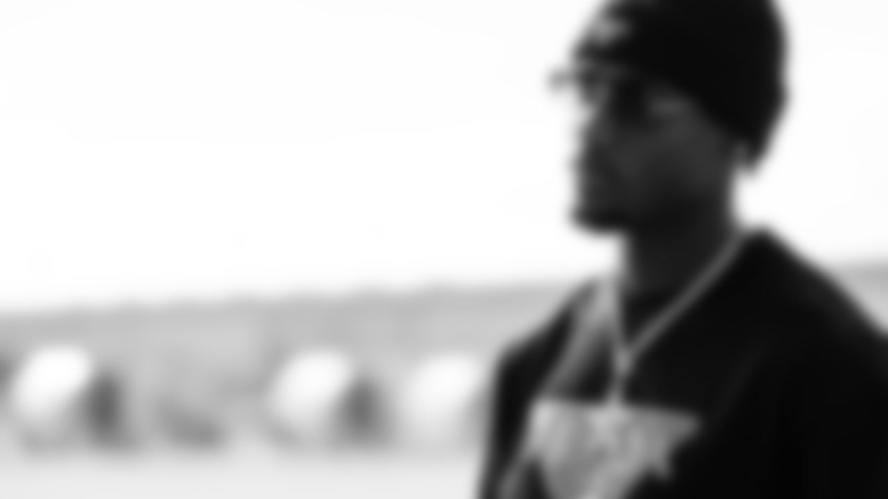 Cornerback Kaiir Elam #35 of the Tennessee Titans during the travel day at the Nashville International Airport on January 03, 2026 in Nashville, TN. Photo by Jessie Rogers/Tennessee Titans