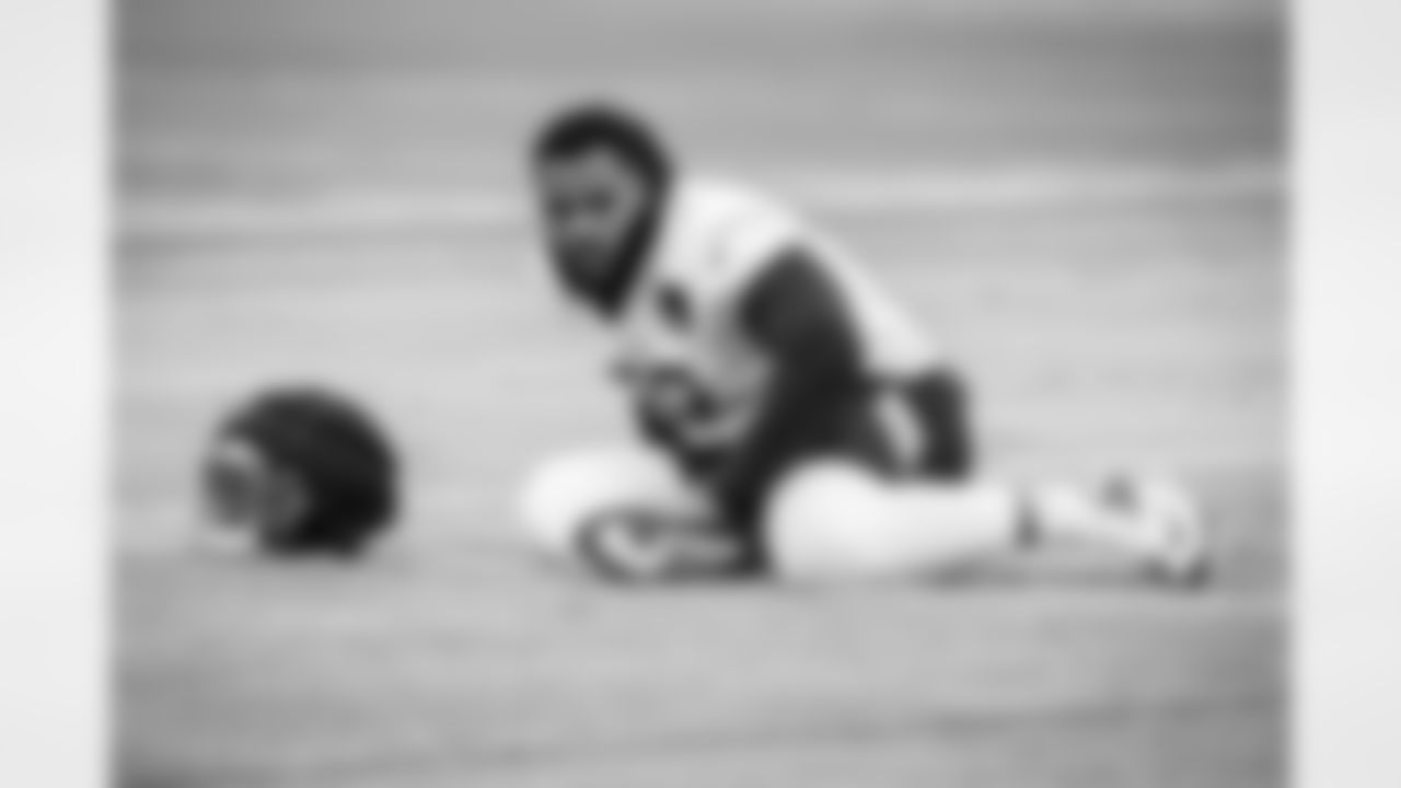 Defensive tackle Jeffery Simmons #98 of the Tennessee Titans during practice at the Ascension Saint Thomas Sports Park on November 21, 2025 in Nashville, TN. Photo By Beau Brune/Tennessee Titans