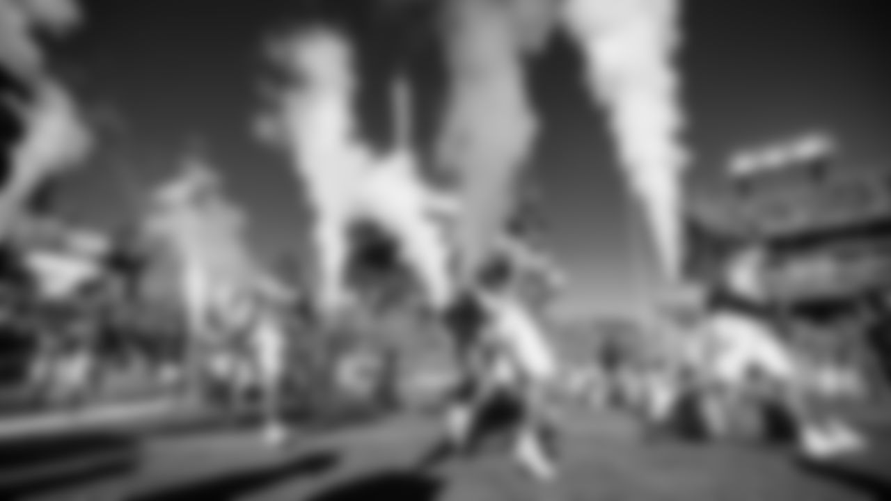 The Tennessee Titans and the Seattle Seahawks compete at Nissan Stadium on November 23, 2025 in Nashville, TN. Photo By Beau Brune/Tennessee Titans