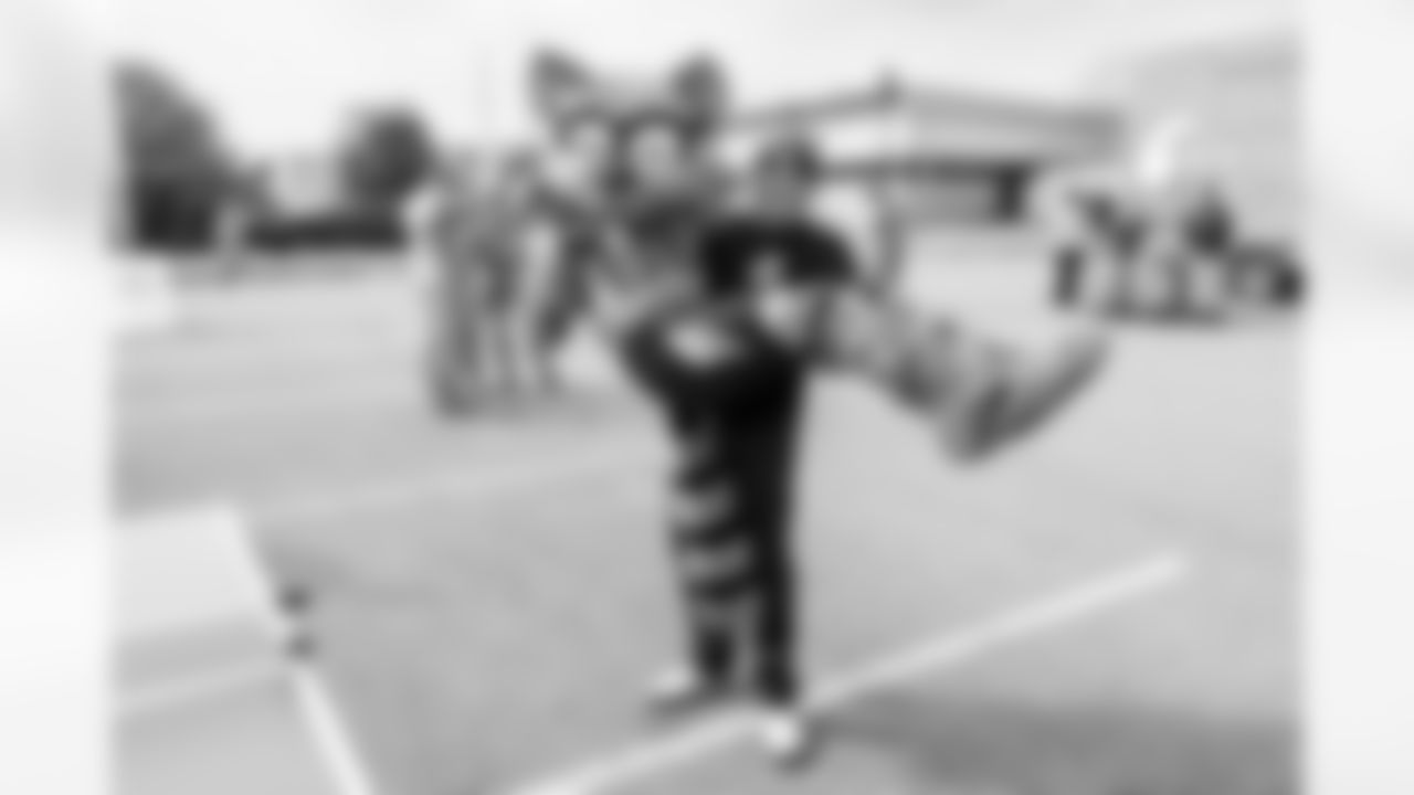 Salute to Service Tailgate on November 13, 2025 in Nashville, TN. Photo By Beau Brune/Tennessee Titans