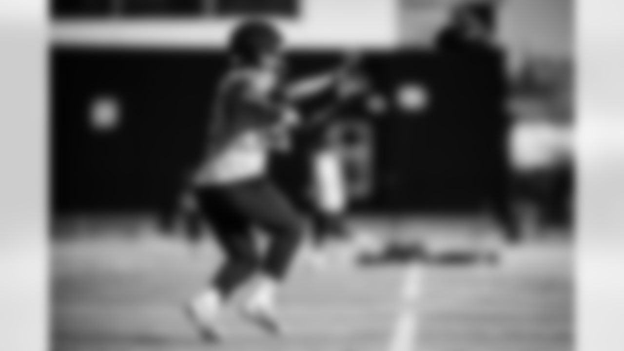 Tight end David Martin-Robinson #88 of the Tennessee Titans during practice at the Ascension Saint Thomas Sports Park on January 1, 2026 in Nashville, TN. Photo By Jessie Rogers/Tennessee Titans