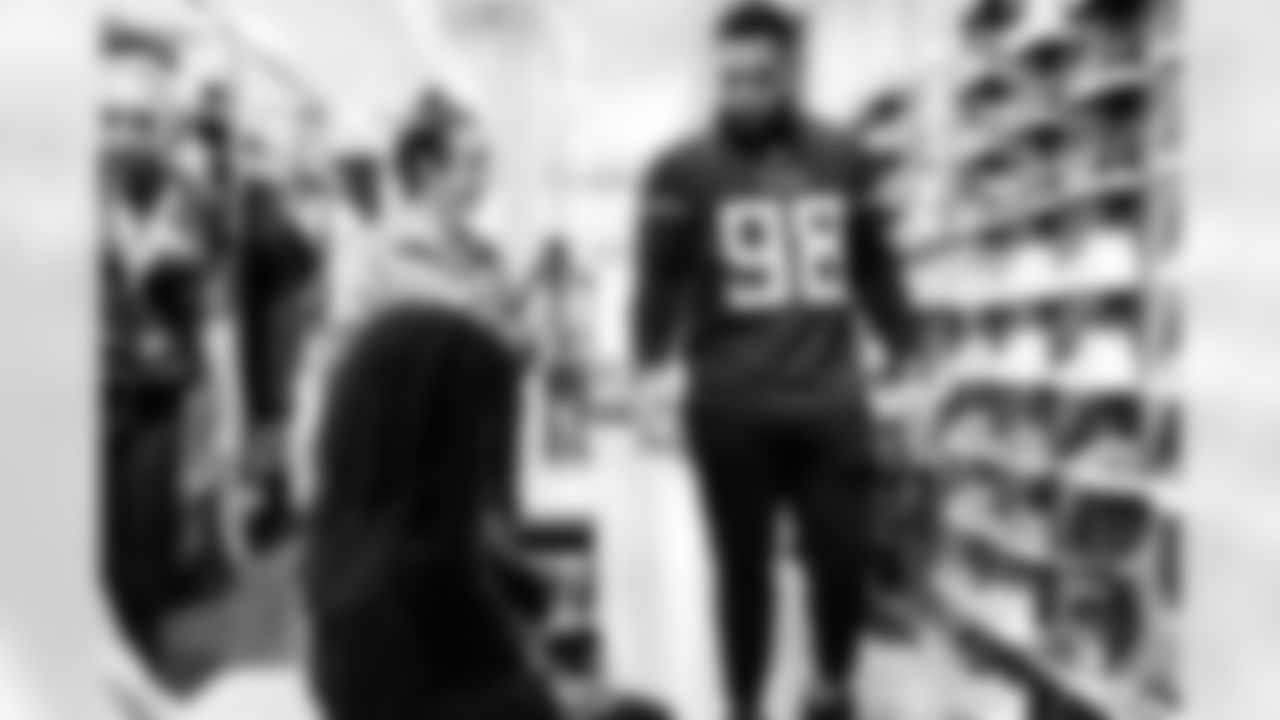 Defensive lineman Jeffery Simmons #98 of the Tennessee Titans partners with Big Brothers Big Sisters of Middle Tennessee to take 9th and 10th graders shopping at JD Sports on December 10, 2024 in Nashville, TN. Photo By Donald Page/Tennessee Titans