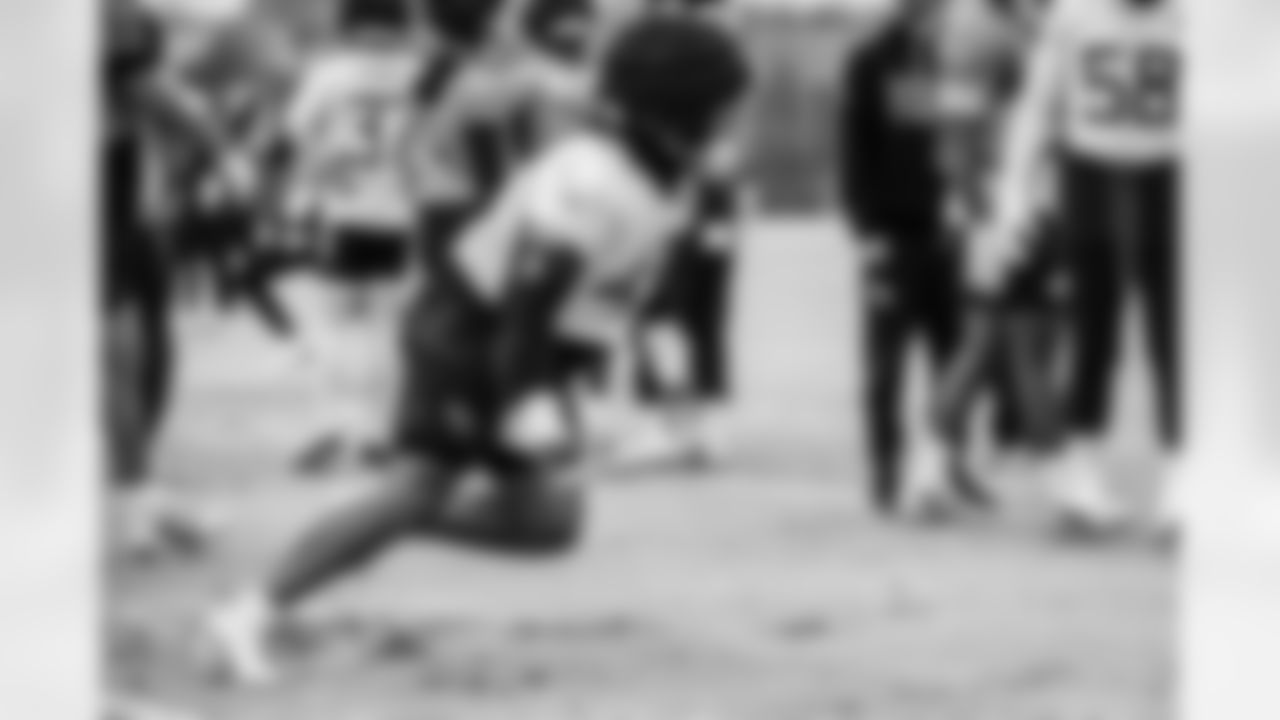 Outside linebacker Nate Lynn #45 of the Tennessee Titans during practice at the Ascension Saint Thomas Sports Park on December 24, 2025 in Nashville, TN. Photo By Beau Brune/Tennessee Titans