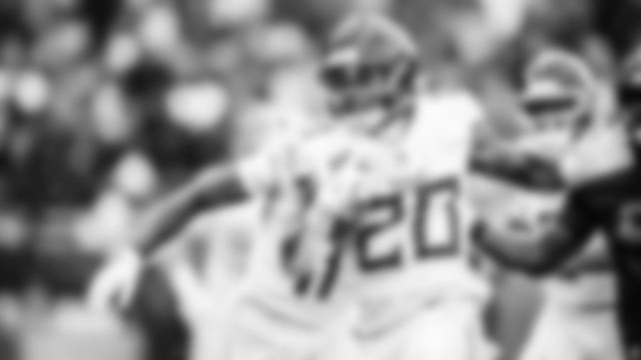 The Tennessee Titans and the Cleveland Browns compete at Huntington Bank Field on December 07, 2025 in Cleveland, OH. Photo By Donald Page/Tennessee Titans