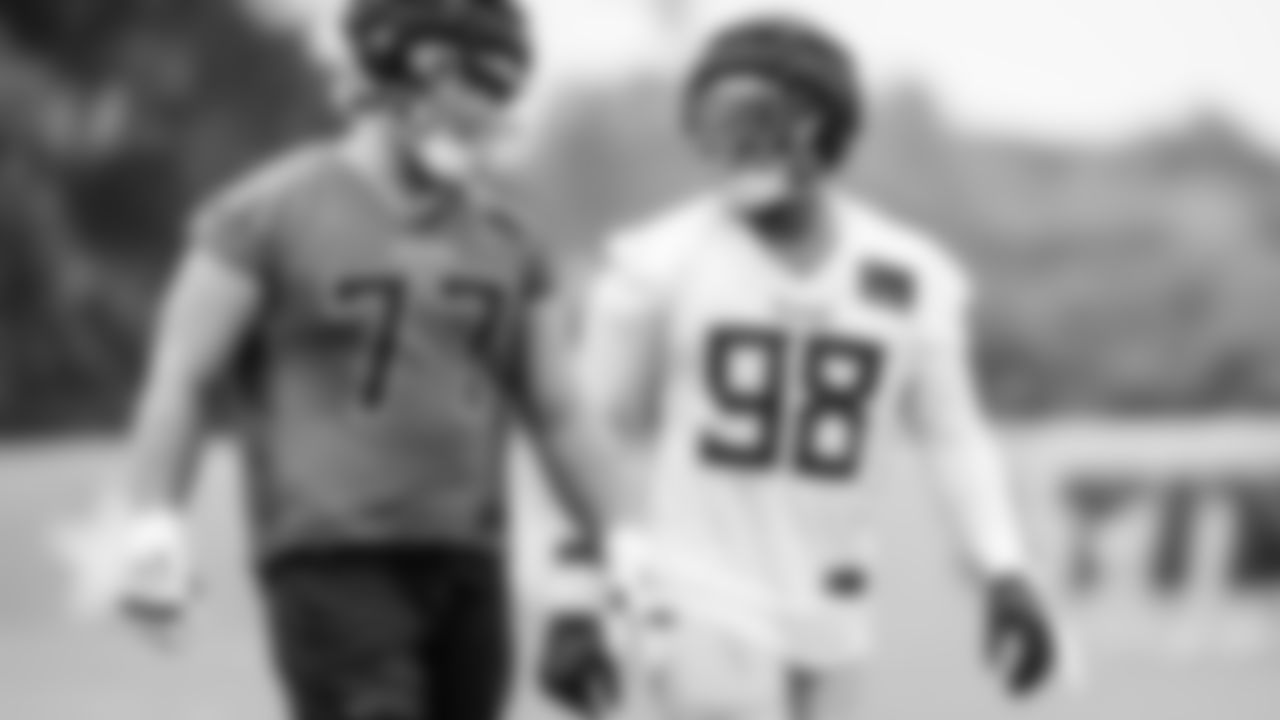 Offensive lineman Peter Skoronski #77 of the Tennessee Titans and Tight end Thomas Odukoya #89 of the Tennessee Titans during fall camp practice at the Ascension Saint Thomas Sports Park in Nashville, TN. Photo By Donald Page/Tennessee Titans