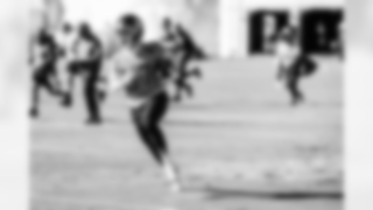 Wide receiver Xavier Restrepo #87 of the Tennessee Titans during practice at the Ascension Saint Thomas Sports Park on November 26, 2025 in Nashville, TN. Photo By Donald Page/Tennessee Titans