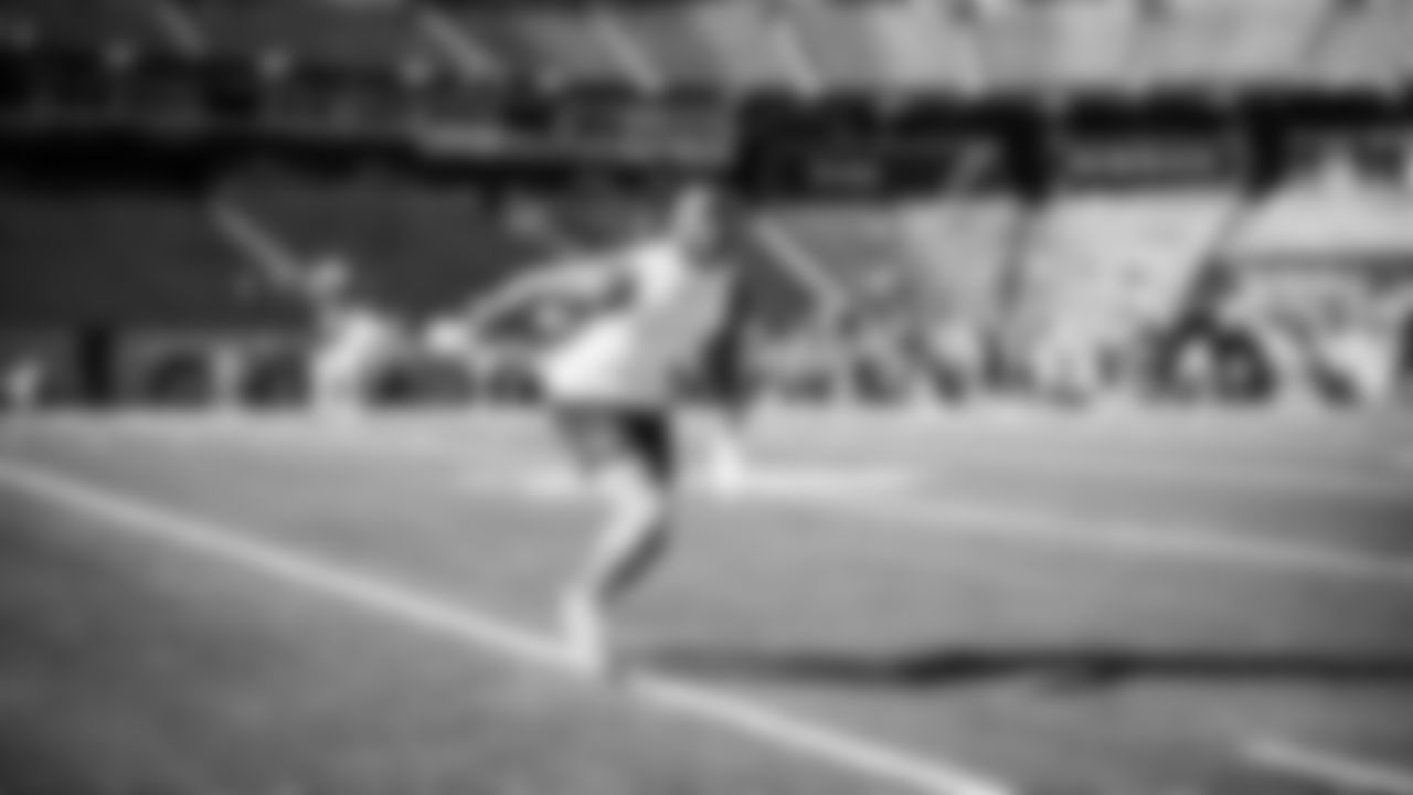 The Tennessee Titans and the Seattle Seahawks compete at Nissan Stadium on November 23, 2025 in Nashville, TN. Photo By Beau Brune/Tennessee Titans