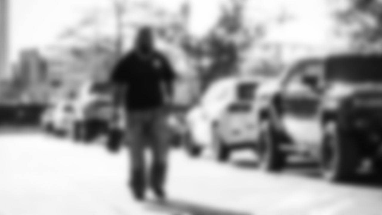 The Tennessee Titans and the Kansas City Chiefs compete at Nissan Stadium on December 21, 2025 in Nashville, TN. Photo By Donald Page/Tennessee Titans