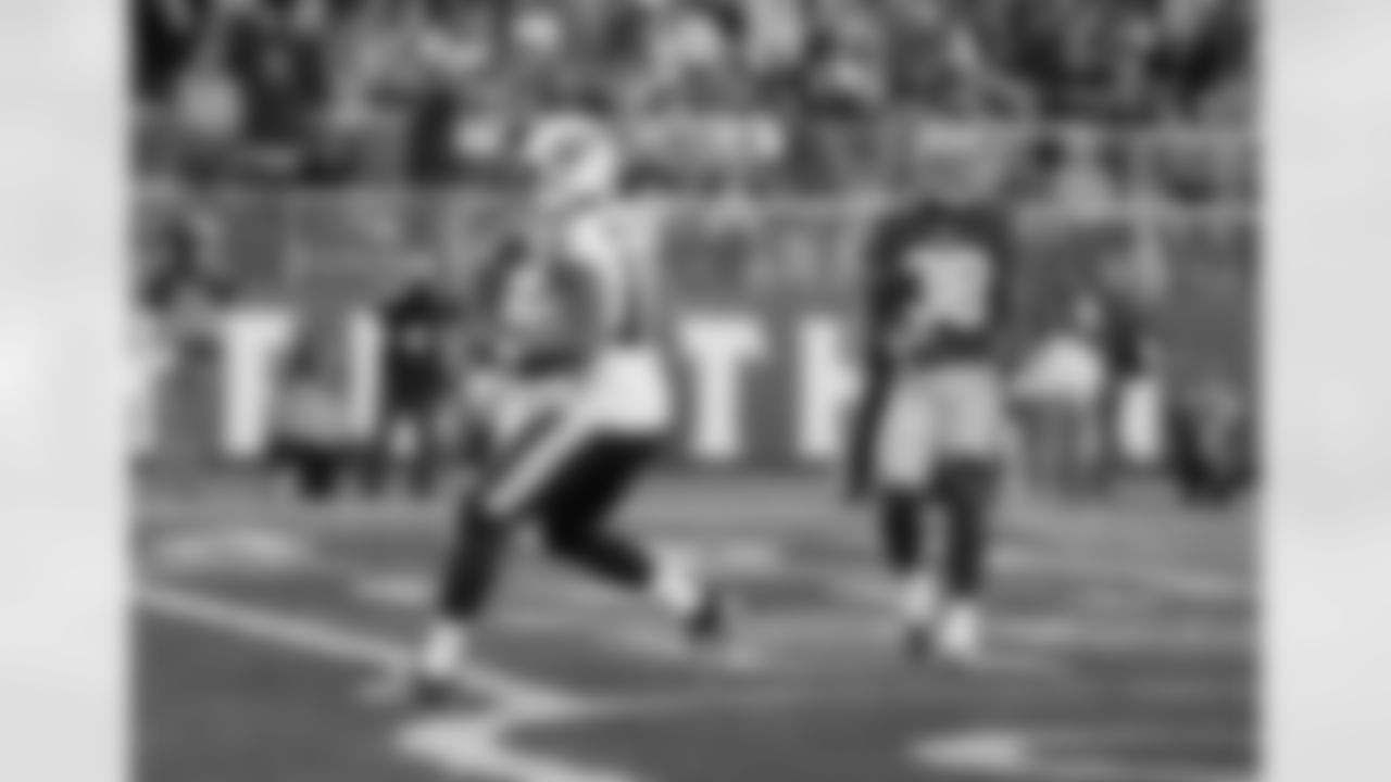 Tennessee Titans wide receiver Rishard Matthews, left, catches a touchdown pass past San Francisco 49ers defensive back Adrian Colbert (38) during the second half of an NFL football game Sunday, Dec. 17, 2017, in Santa Clara, Calif. (AP Photo/John Hefti)