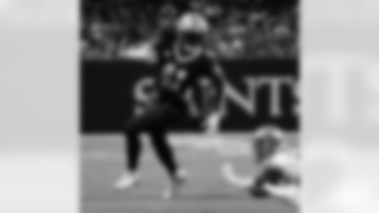 LB Alvin Kamara (41) makes a break during the New Orleans Saints game against the San Francisco 49ers for Week 2 of the 2025 NFL season on Sept. 14, 2025 at Caesars Superdome.